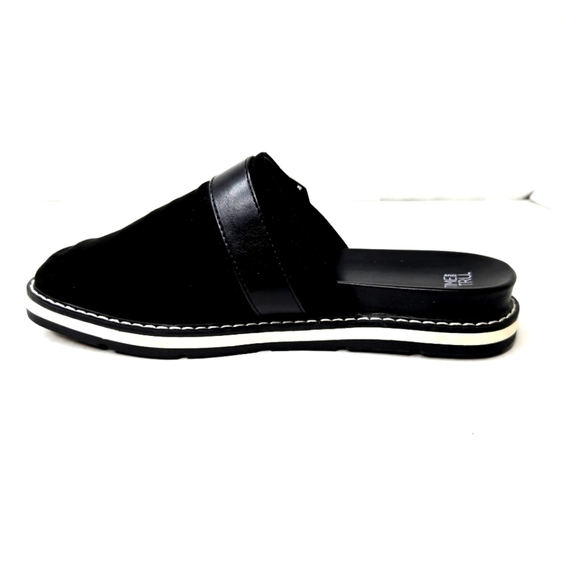 Time and Tru Mules/slides. Black/white Size 6M. - Picture 3 of 10